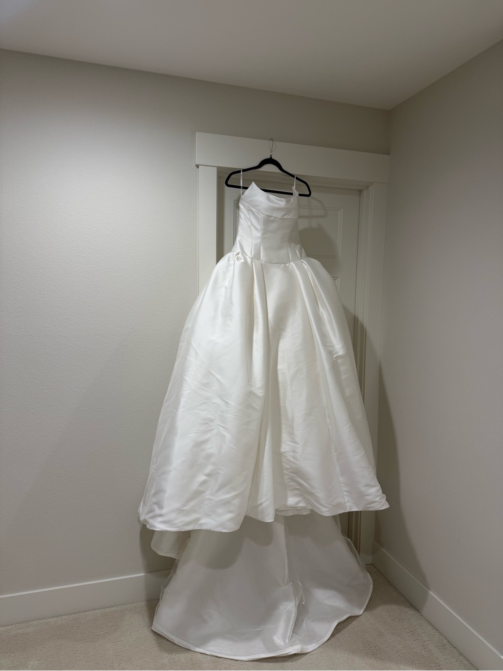 Pronovias White Wedding dress, cathedral veil & lace gloves